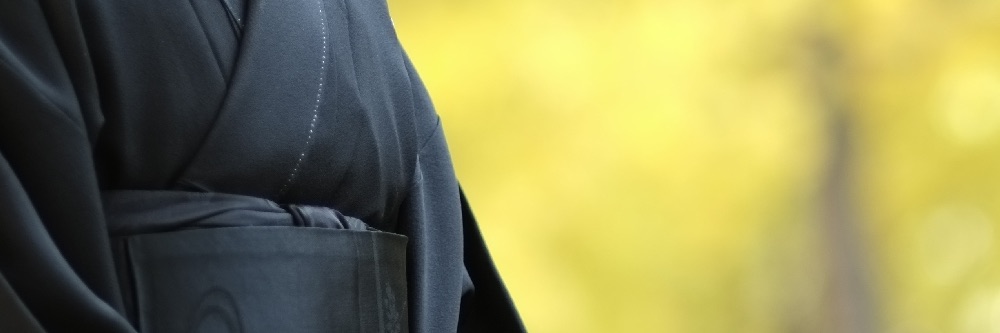 オンライン葬儀の意味と流れの写真